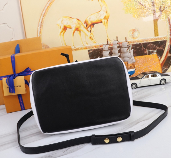 ルイヴィトンバッグ内部構造